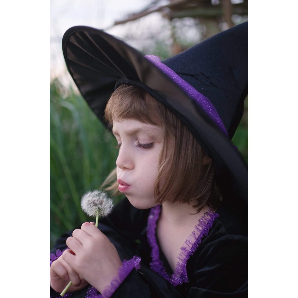 Great Pretenders Vera the Velvet Witch w- Hat  SIZE US 7-8